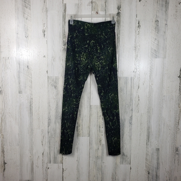 3/$15 no boundaries green leggings women's size small 3-5 - Picture 4 of 9